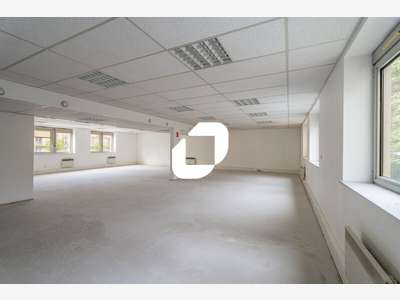 A louer Bureaux 145m² Versailles