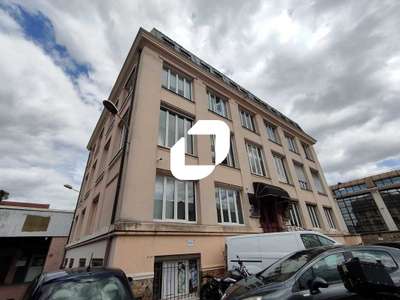 A louer Bureaux 122m² Versailles