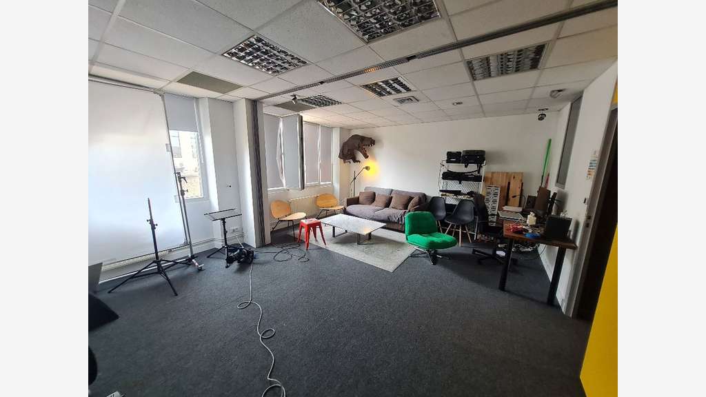 A louer locaux bureaux de 122m² dept Yvelines