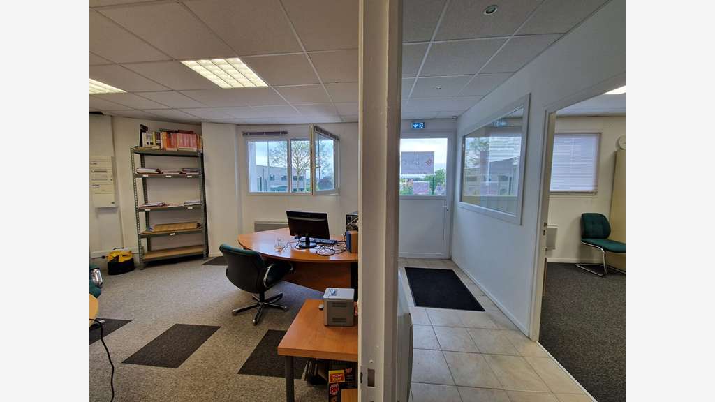 A louer bureaux de 135m² en RDC à Caen Ouest