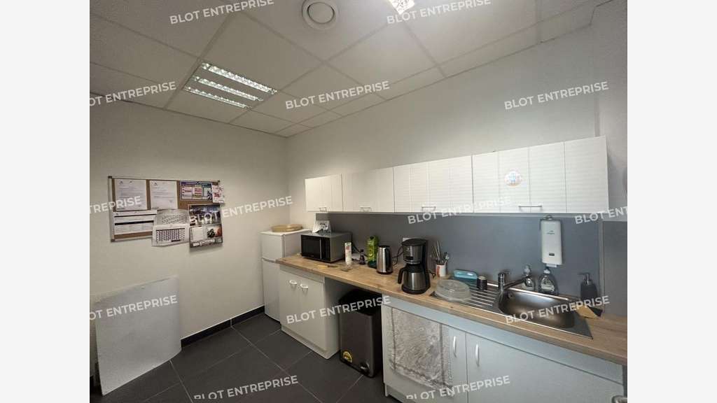 A louer bureaux 199m² RDC à Vertou
