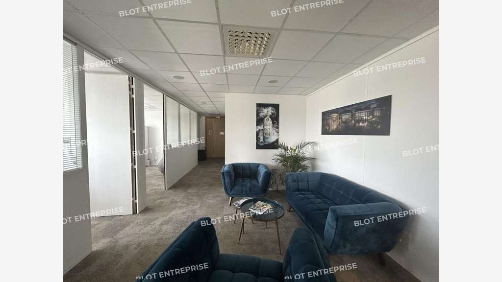 A louer bureaux 199m² RDC à Vertou