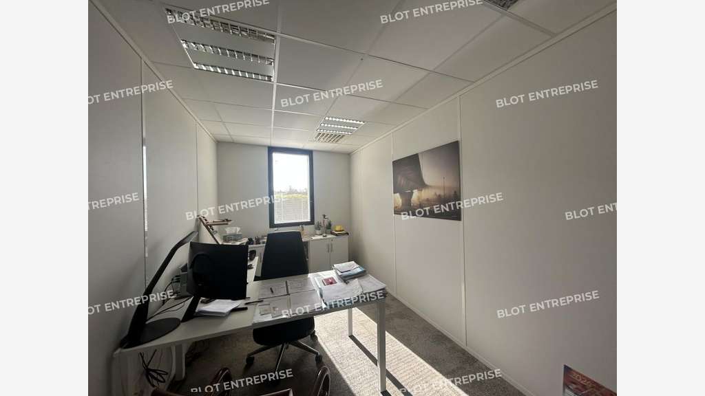 A louer bureaux 199m² RDC à Vertou