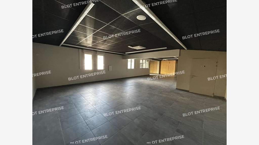 A louer bureaux indépendants de 192m² à Vertou