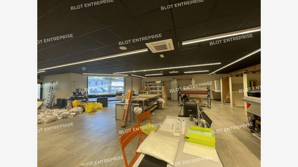 A louer bureaux indépendants de 192m² à Vertou
