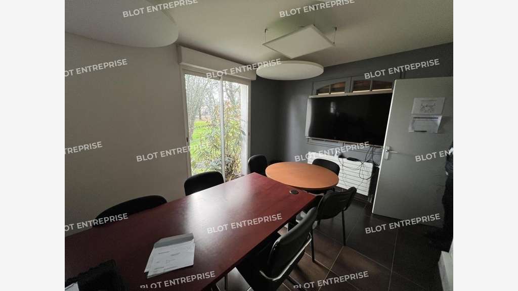 A louer bureaux 83m² proche Porte de Vertou