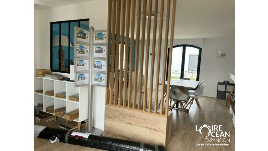 A louer bureaux de 160m² avec parkings à Vertou