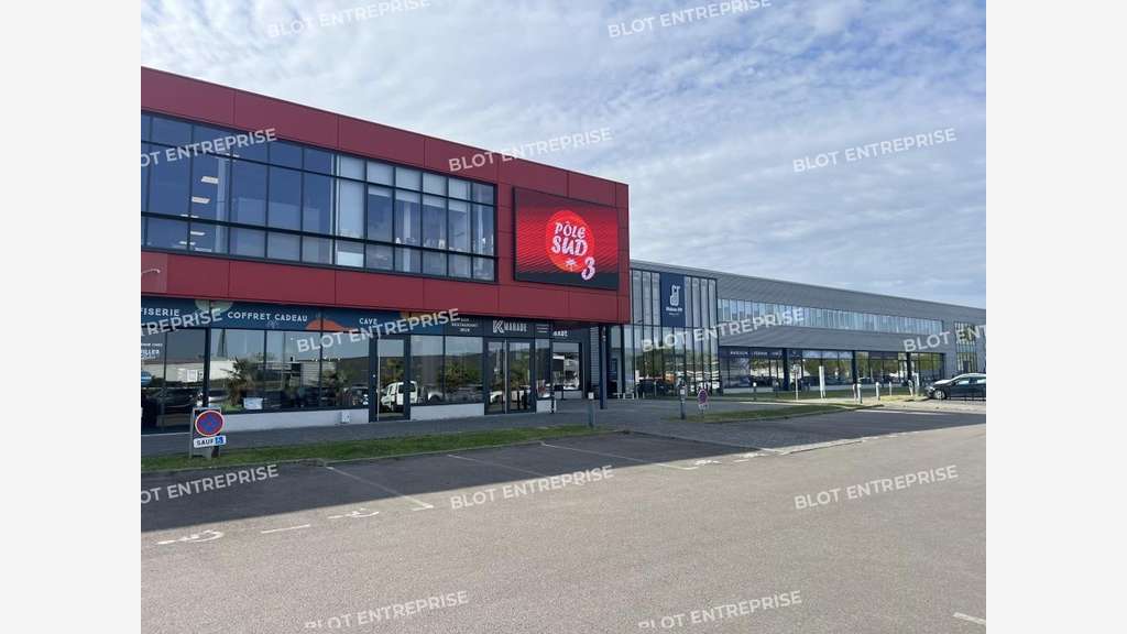 A louer bureaux 719m² R+1 à Vertou, Zone Pôle Sud