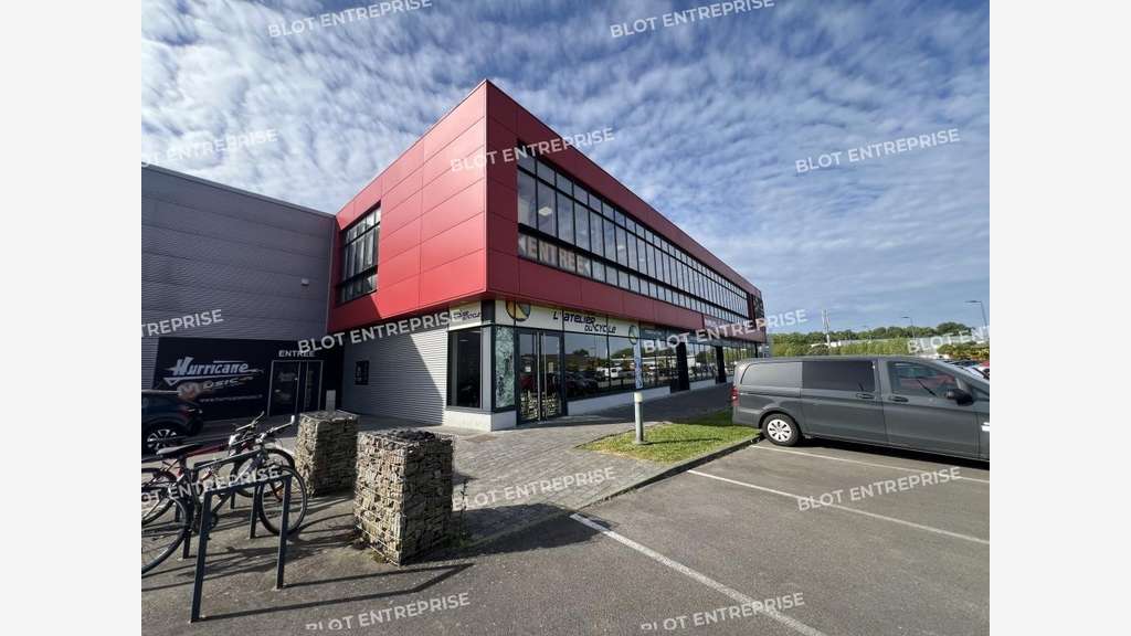 A louer bureaux 719m² R+1 à Vertou, Zone Pôle Sud