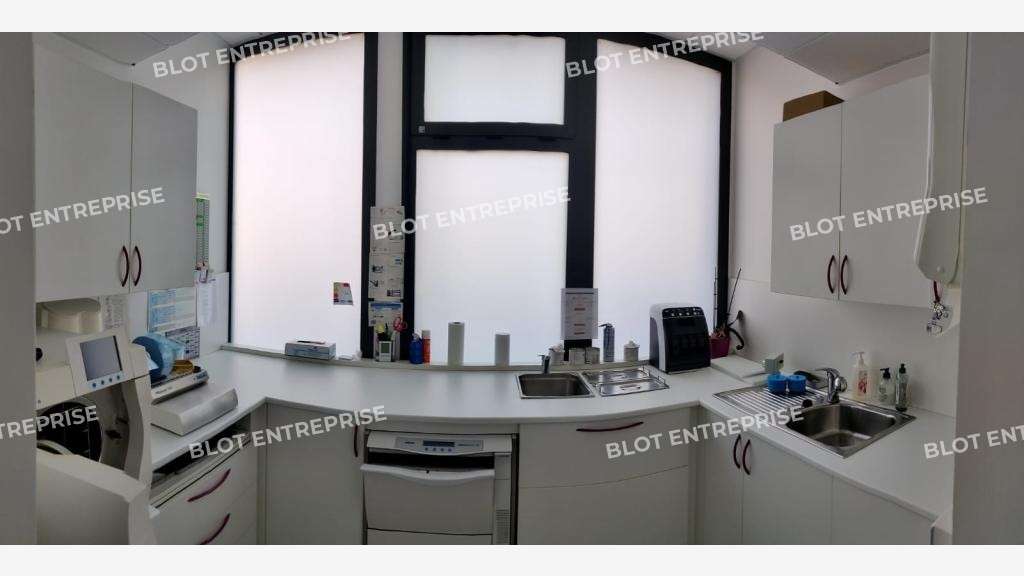 À VENDRE - À LOUER - BUREAUX - LOCAUX COMMERCIAUX 