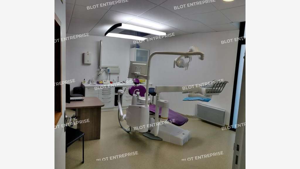 À VENDRE - À LOUER - BUREAUX - LOCAUX COMMERCIAUX 