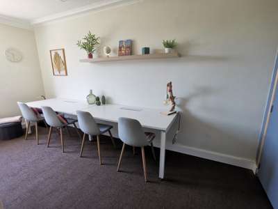Location bureau privatif 12m² calme au R+1 Ecos