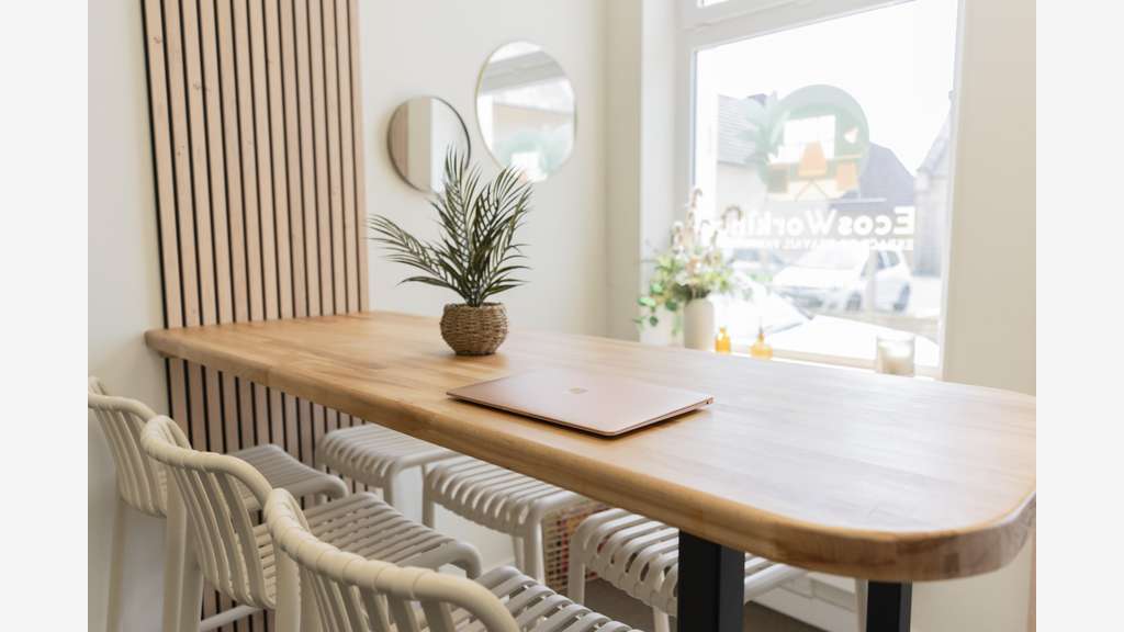 Location bureau privatif 12m² calme au R+1 Ecos