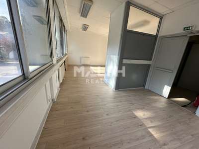 Bureaux à louer 210m² divisibles à Vienne