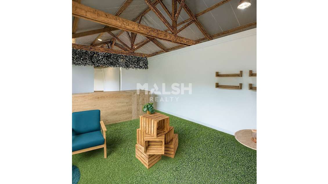 Bureaux à louer 285m² à Vienne