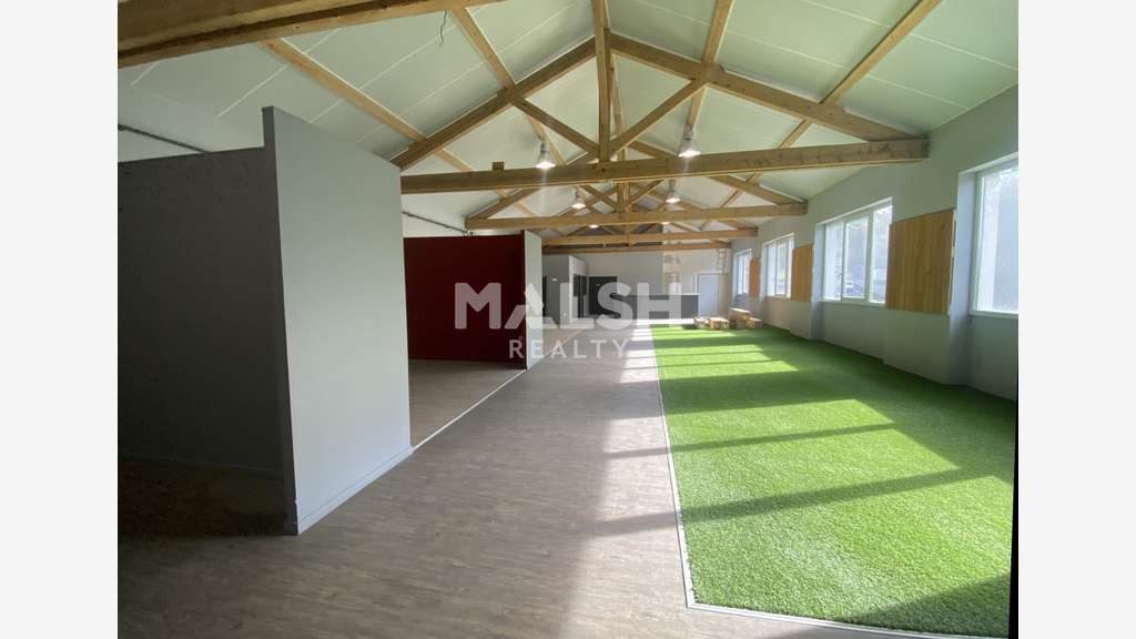 Bureaux à louer 285m² à Vienne