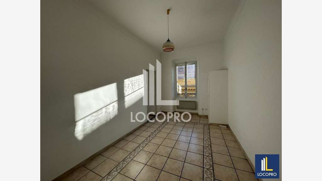 A louer bureaux 220m² dans le Vieux Nice Tribunal