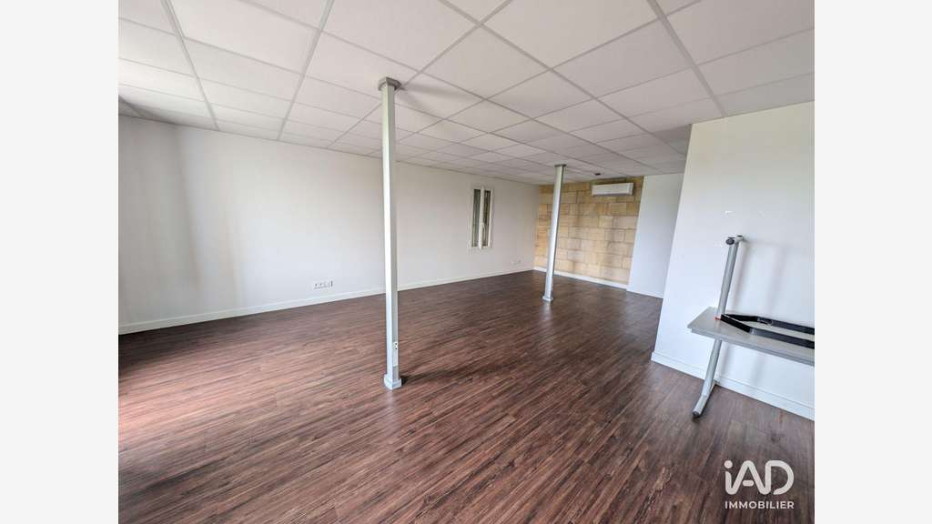 A louer bureau de 80m² en étage à Vignonet