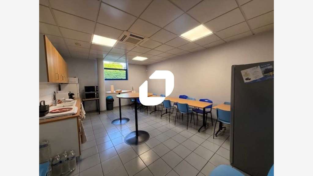 A louer Bureaux 867m² Vigny