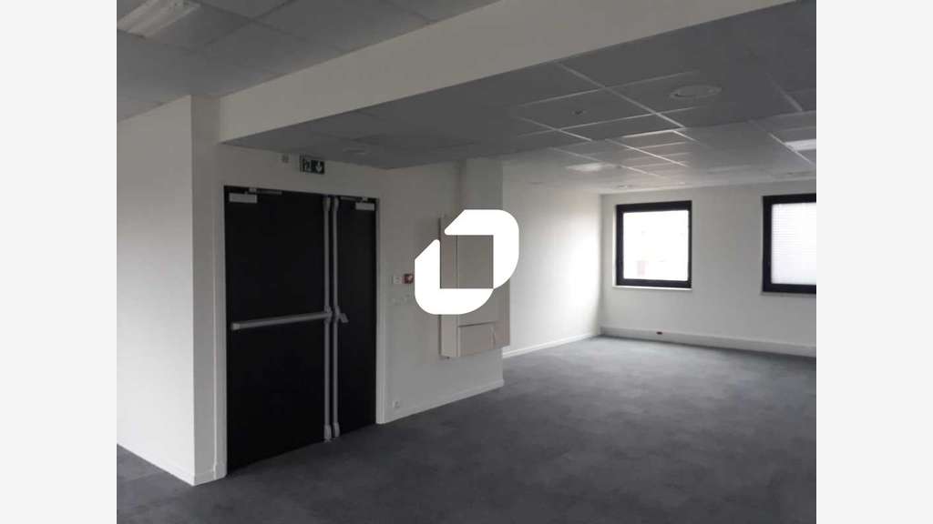 A louer Bureaux 301m² Villebon sur yvette