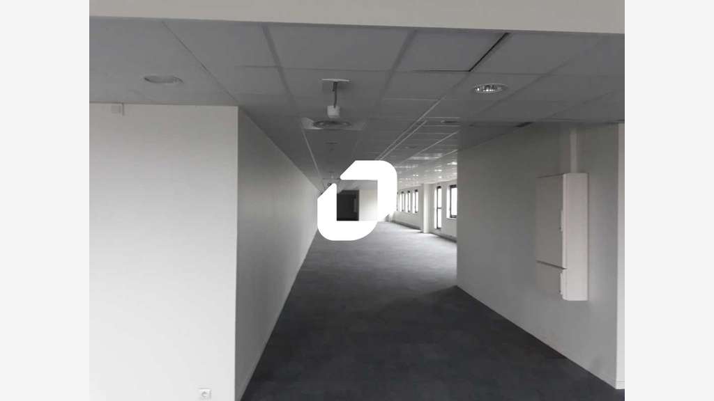 A louer Bureaux 301m² Villebon sur yvette