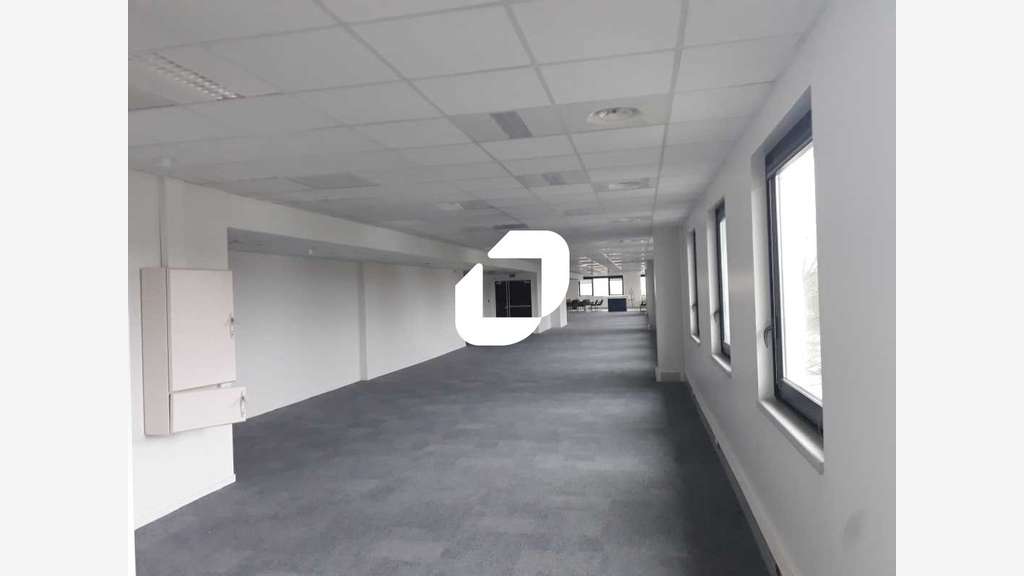 A louer Bureaux 301m² Villebon sur yvette
