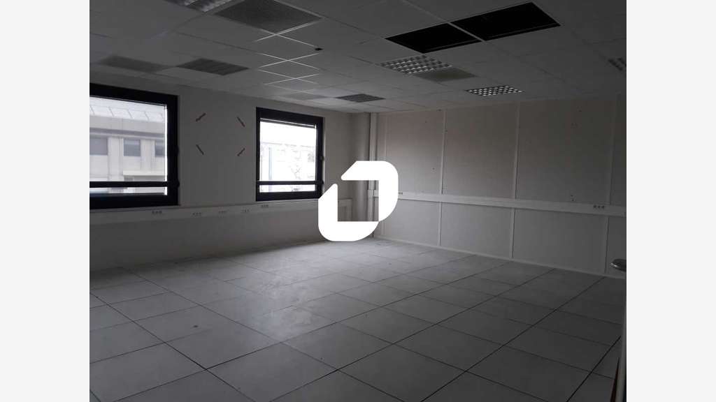 A louer Bureaux 452m² Villebon sur yvette