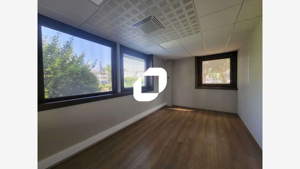 A louer Bureaux 165m² Villebon sur yvette