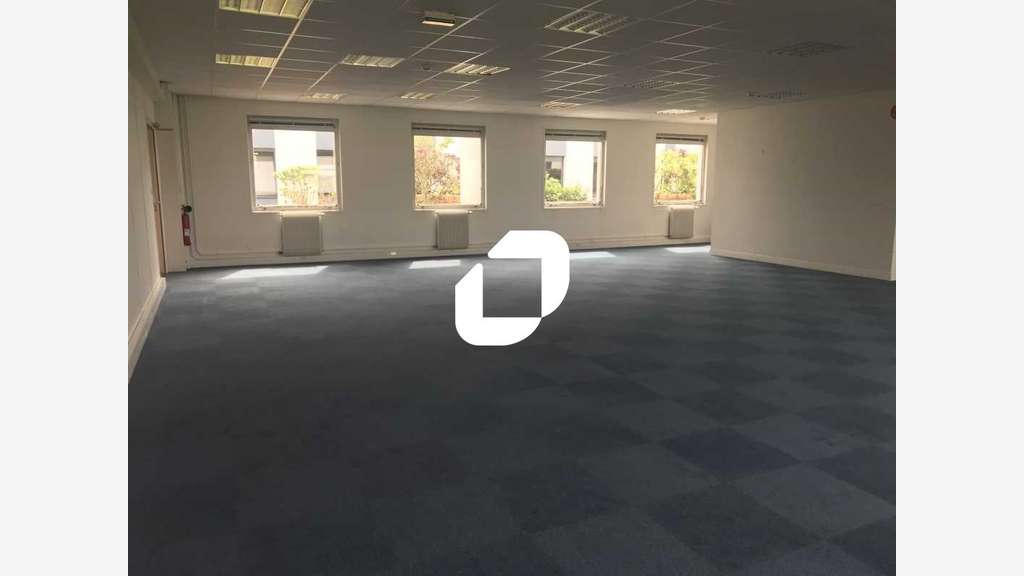 A louer Bureaux 140m² Villebon sur yvette