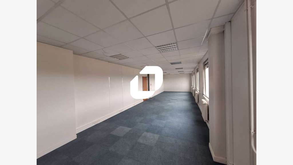 A louer Bureaux 162m² Villebon sur yvette