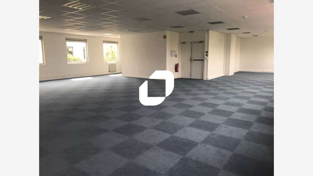 A louer Bureaux 227m² Villebon sur yvette
