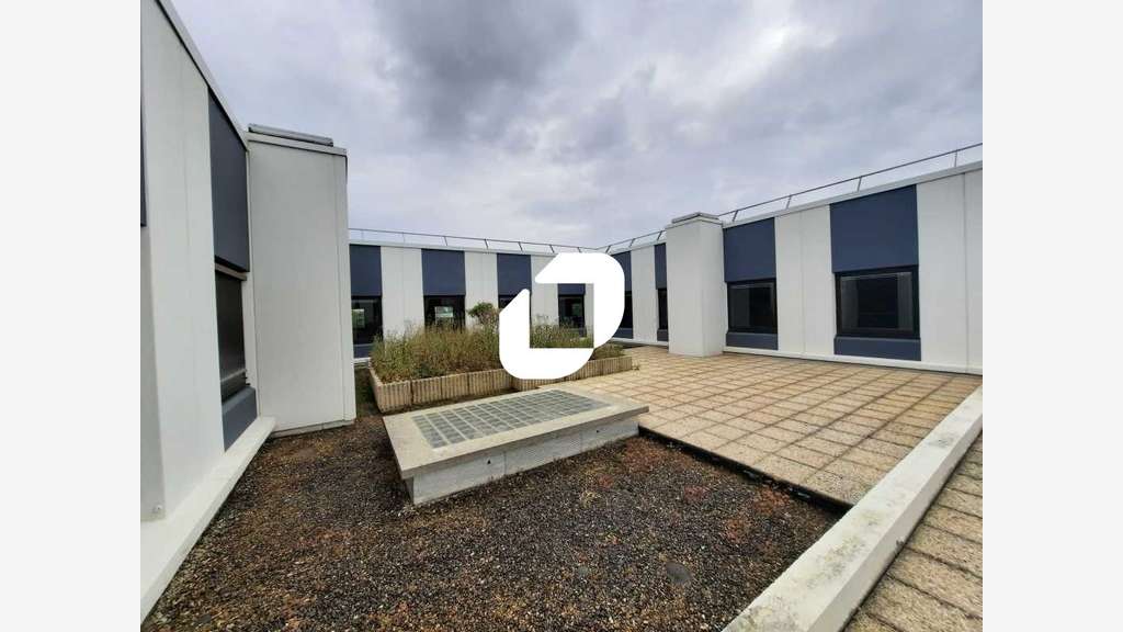 A louer Bureaux 694m² Villebon sur yvette