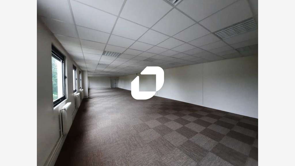 A louer Bureaux 648m² Villebon sur yvette