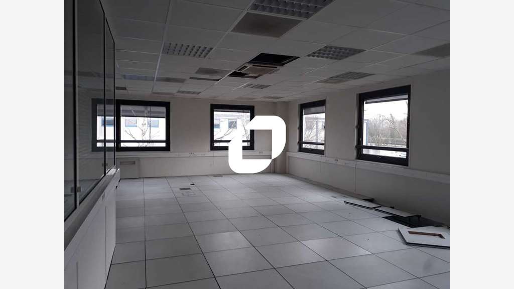 A louer Bureaux 1429m² Villebon sur yvette