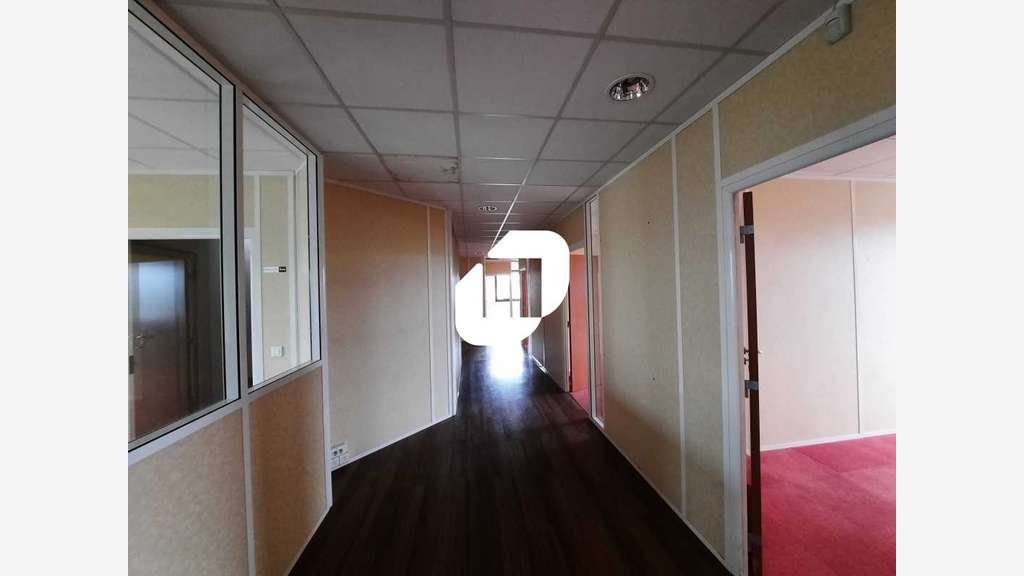 A louer Bureaux 689m² Villebon sur yvette