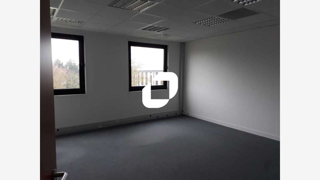 A louer Bureaux 591m² Villebon sur yvette