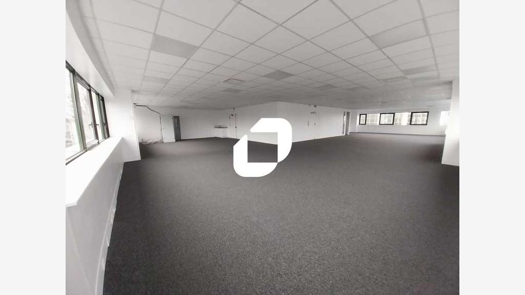 A louer Bureaux 352m² Villebon sur yvette