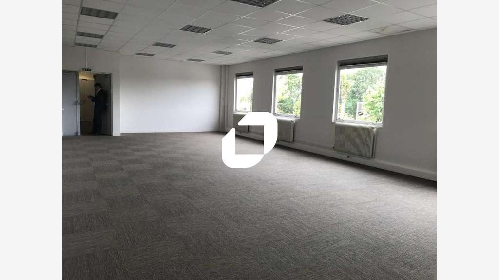 A louer Bureaux 140m² Villebon sur yvette
