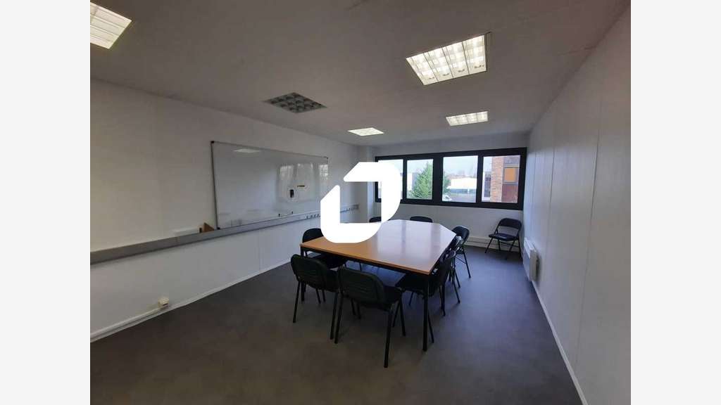 A louer Bureaux 94m² Villebon sur yvette