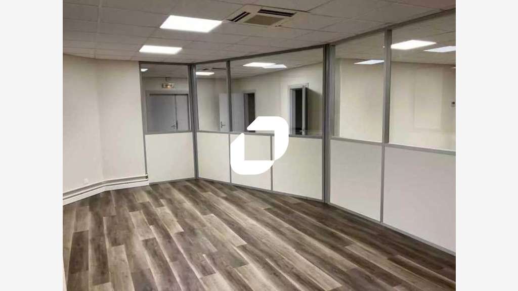 A louer Bureaux 235m² Villebon sur yvette