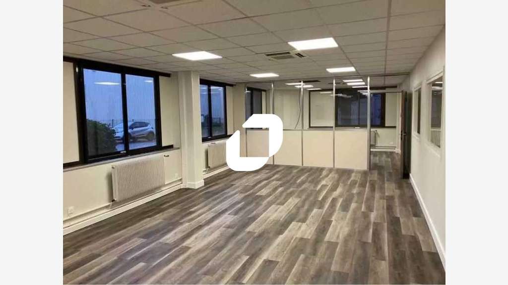 A louer Bureaux 235m² Villebon sur yvette