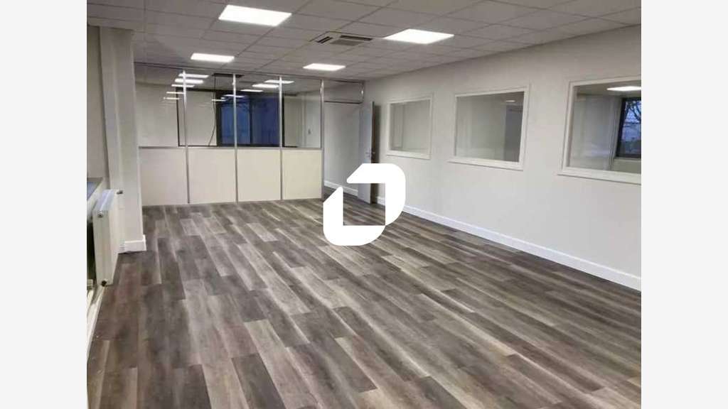 A louer Bureaux 235m² Villebon sur yvette