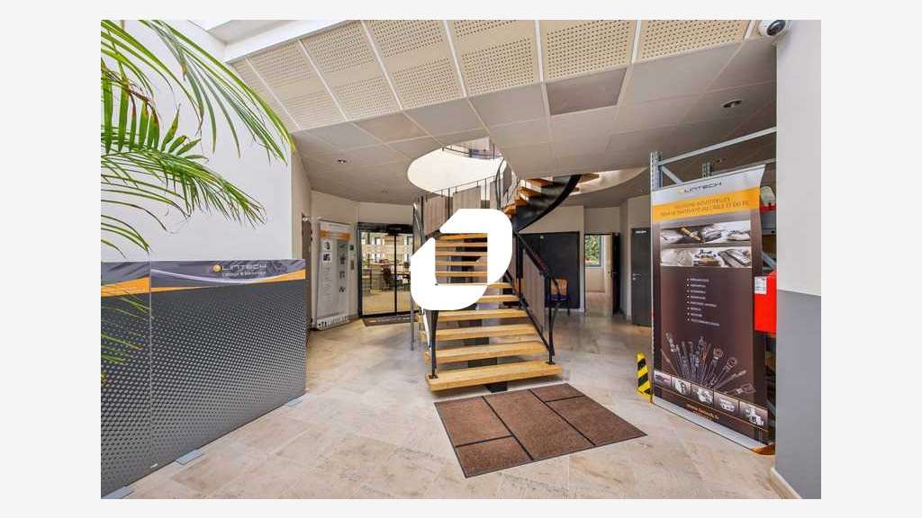A louer Bureaux 161m² Villebon sur yvette
