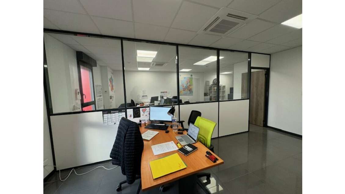 A louer bureaux 47m² à Villefranche-sur-Saône Sud