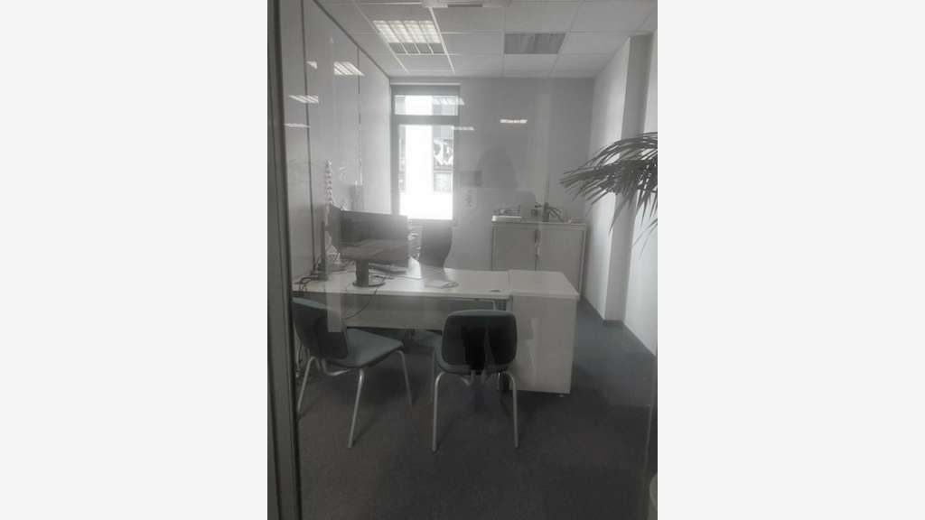 Bureaux 227m² RDC à louer à Villefranche sur Saône