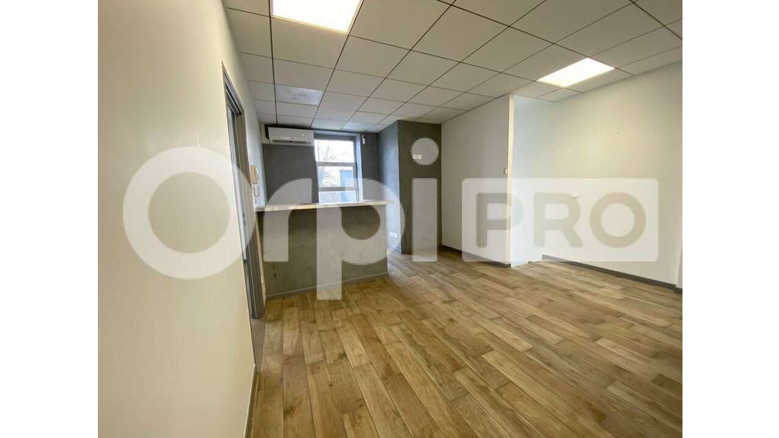 Loue bureaux rénovés 150m² Villefranche sur Saône