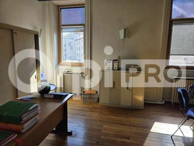 Bureau 480m² à louer à Villefranche