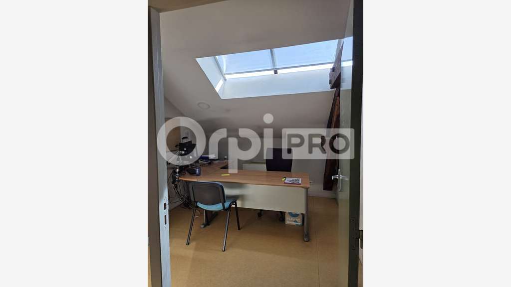 Bureau 480m² à louer à Villefranche