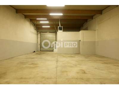 Location Locaux commerciaux - Boutiques à Meyzieu