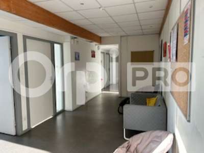 A louer bureau PMR de 13,40m² Villefranche s/Saône
